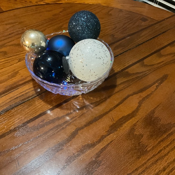 Vintage crystal 8” bowl with beveled edges - Picture 7 of 7